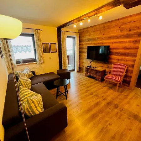 Natursport Heutal Appartements Ski-In & Ski-Out Unken Exterior photo